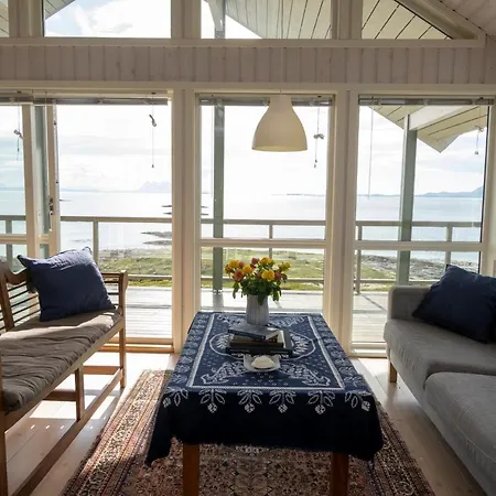 Arctic Panorama House بيت للعطل *