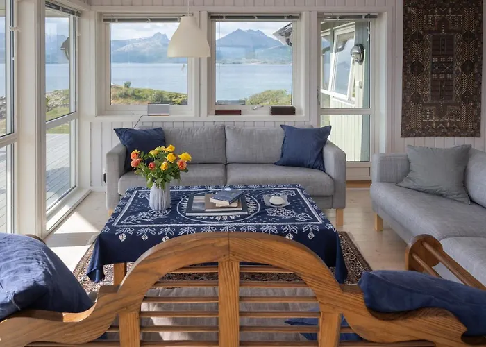 Nyaraló Arctic Panorama House Lødingen
