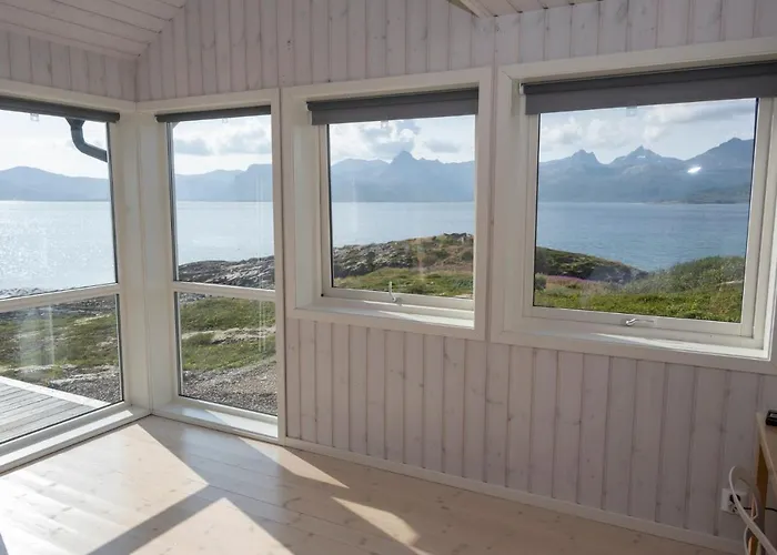 Nyaraló Arctic Panorama House Lødingen